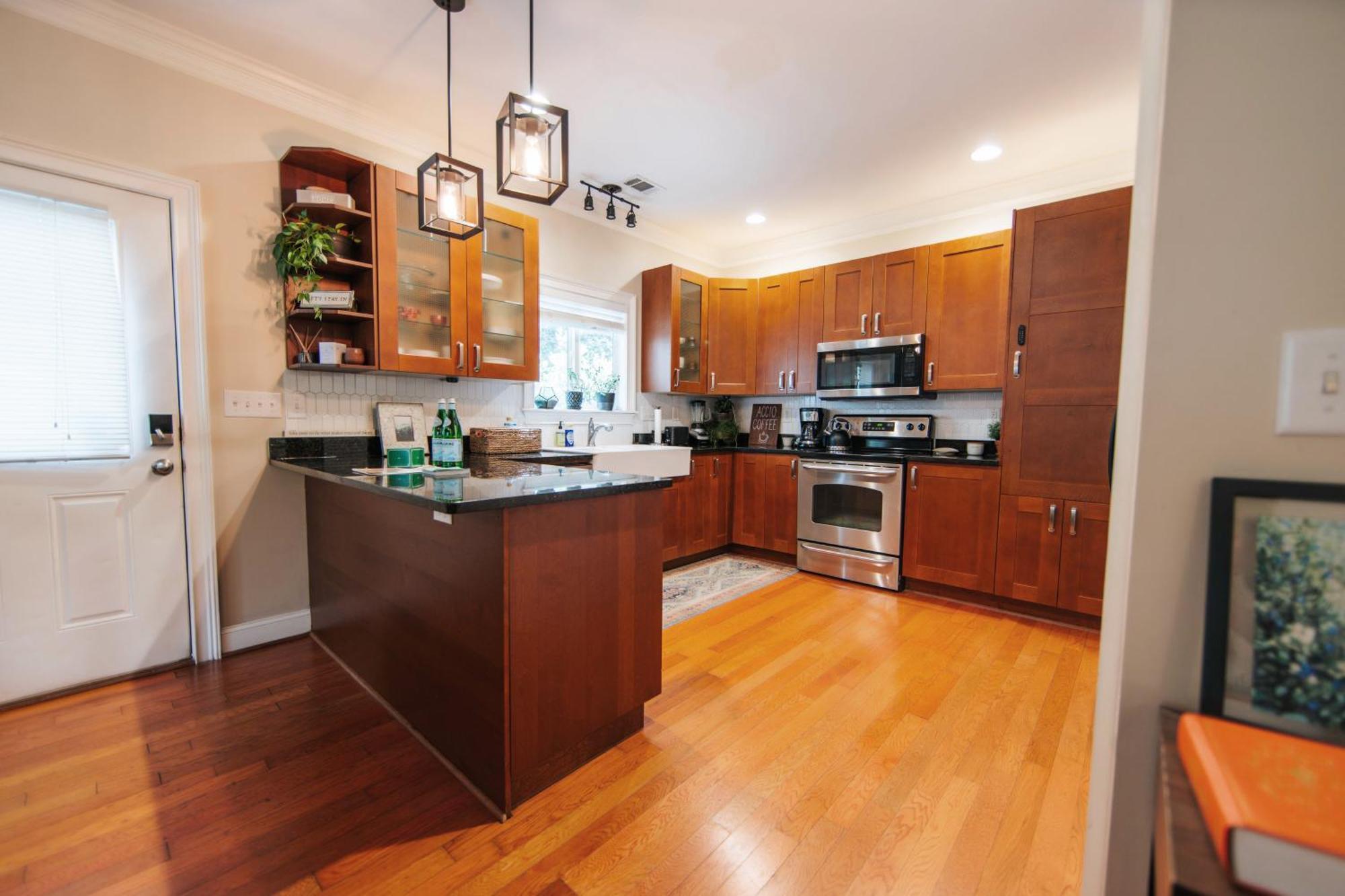 Cozy Cottage - Walk To Campus, Stadium, Downtown Atenas Exterior foto